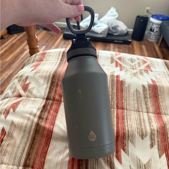64oz tal water bottle - Picture 1 of 6
